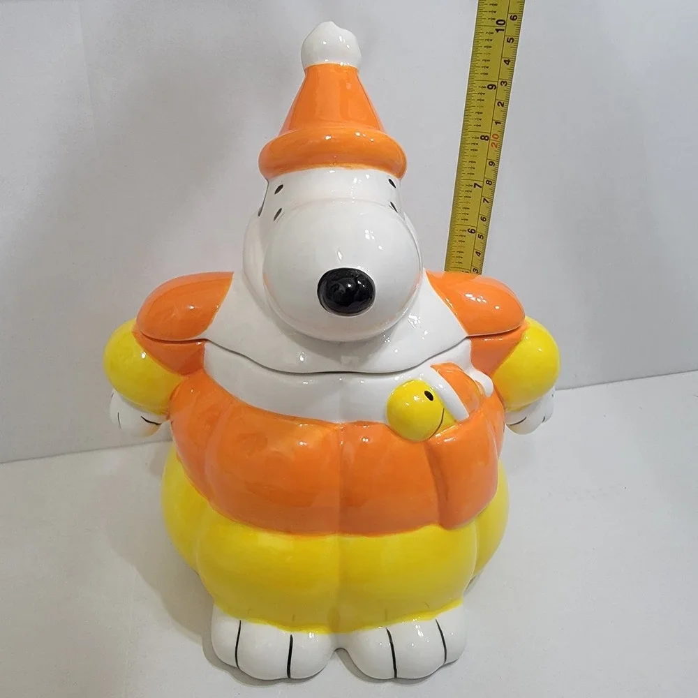 Peanuts Snoopy Puffer Jacket‎ Cookie Jar Halloween Candy Corn Canister Woodstock